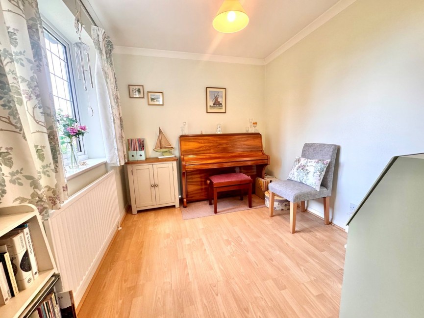 2 bedroom House for Sale Larkins Close, Baldock, Hertfordshire