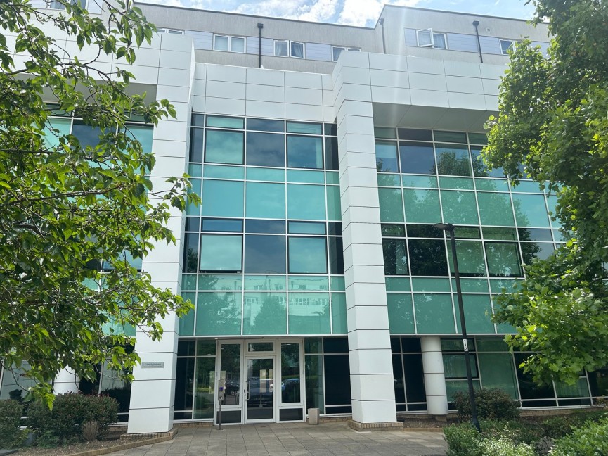 2 bedroom Flat for Sale Bessemer Road, Welwyn Garden City, Hertfordshire