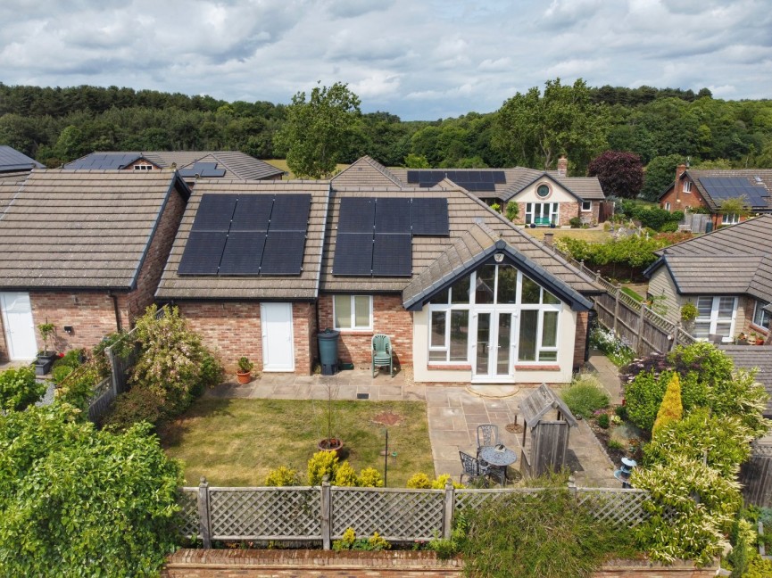 2 bedroom Bungalow for Sale Maulden, Bedfordshire