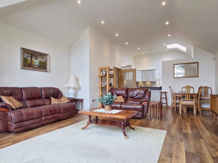 2 bedroom Bungalow for Sale Maulden, Bedfordshire