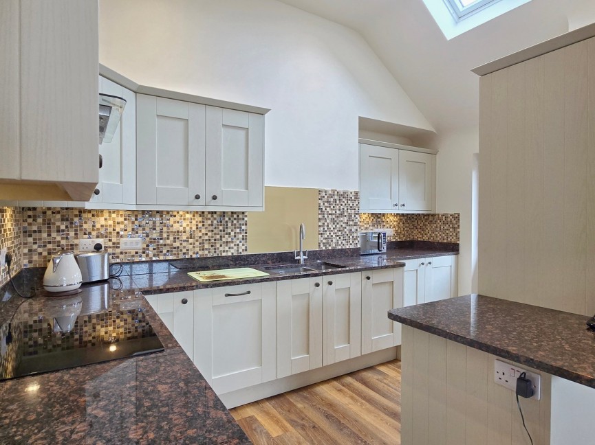 2 bedroom Bungalow for Sale Maulden, Bedfordshire