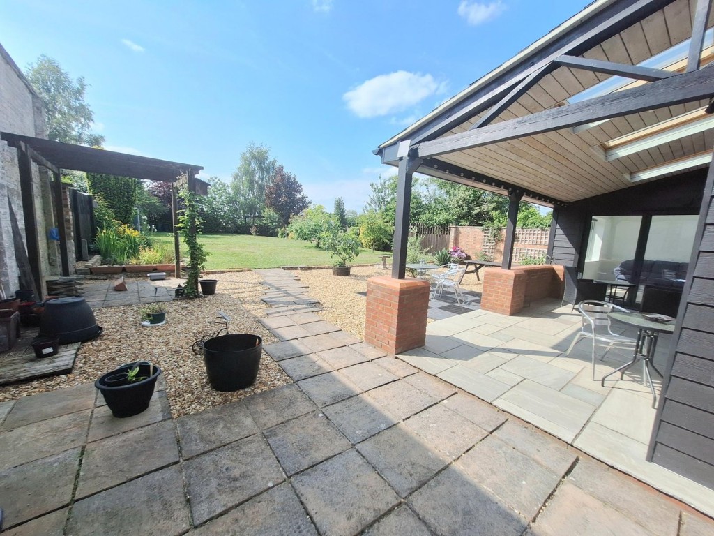Moggerhanger, Bedford