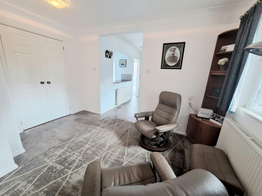 4 bedroom House for Sale Moggerhanger, Bedford