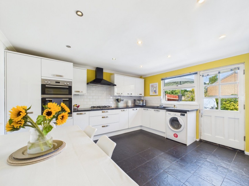 4 bedroom House for Sale Hardy Close, Hitchin, Hertfordshire