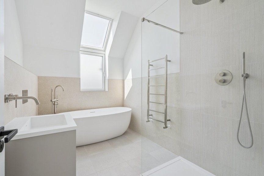 4 bedroom House for Sale Kingsoak, Hitchin