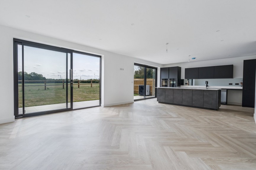 4 bedroom House for Sale Kingsoak, Hitchin