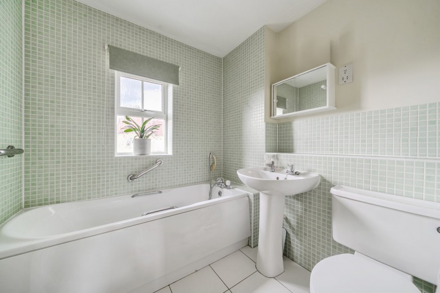 3 bedroom House for Sale Nightingale Mews, Shefford, Bedfordshire