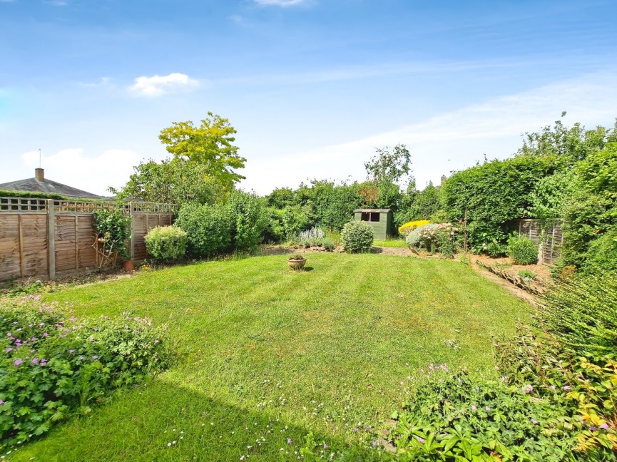 3 bedroom House for Sale Roe Green Close, Hatfield, Hertfordshire
