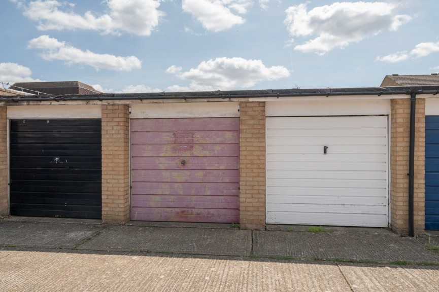 2 bedroom House for Sale Grasmere Close, Flitwick, Bedfordshire