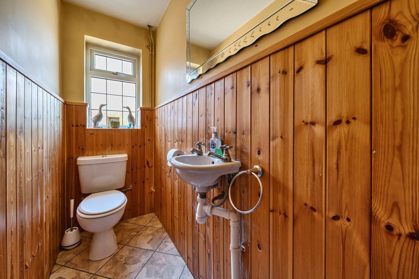 3 bedroom House for Sale Rook Tree Lane, Stotfold, Bedfordshire