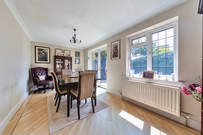3 bedroom House for Sale Rook Tree Lane, Stotfold, Bedfordshire
