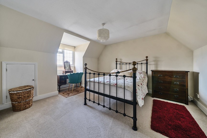 3 bedroom House for Sale Rook Tree Lane, Stotfold, Bedfordshire