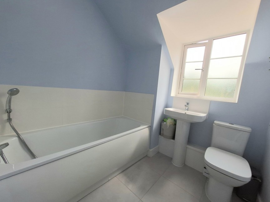 3 bedroom House for Sale Geranium Croft, Biggleswade, Bedfordshire