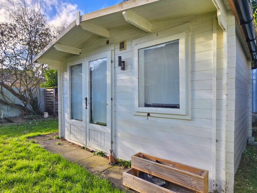 4 bedroom House for Sale Ampthill, Bedford