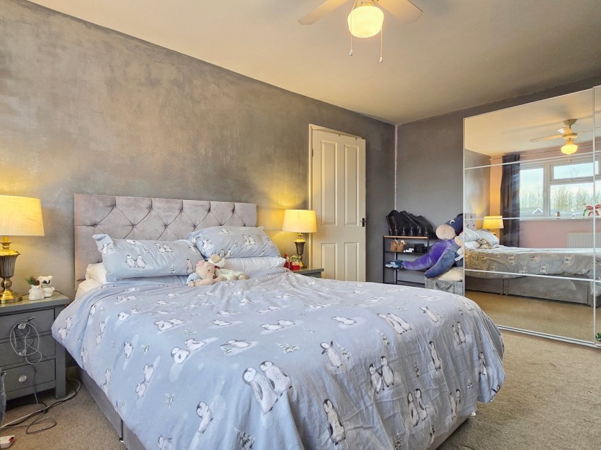 4 bedroom House for Sale Ampthill, Bedford