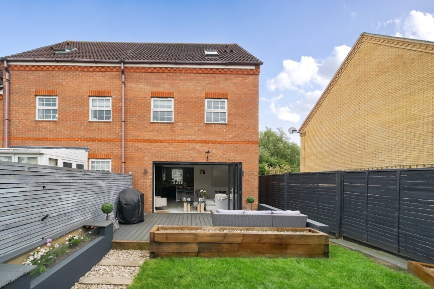 3 bedroom House for Sale Kingfisher Road, Shefford, Bedfordshire