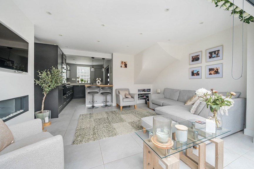 3 bedroom House for Sale Kingfisher Road, Shefford, Bedfordshire
