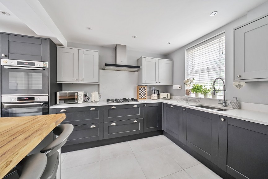 3 bedroom House for Sale Kingfisher Road, Shefford, Bedfordshire