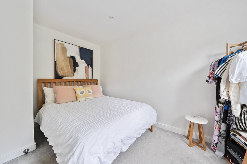 3 bedroom House for Sale Kingfisher Road, Shefford, Bedfordshire