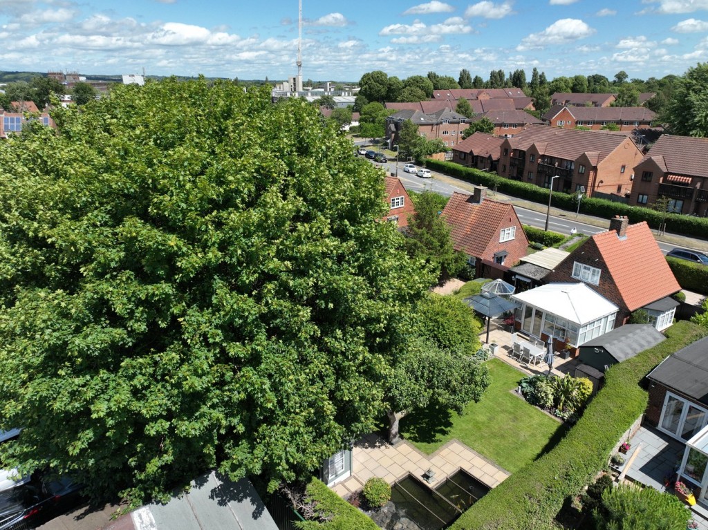 Peartree Lane, Welwyn Garden City, Hertfordshire