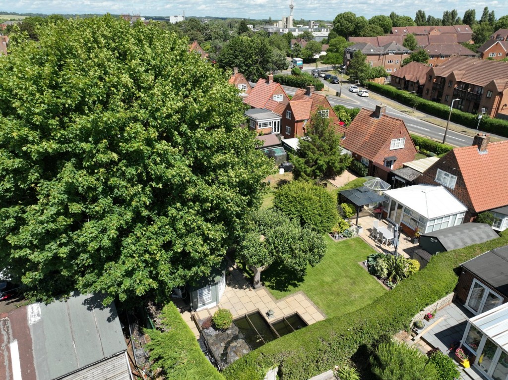 Peartree Lane, Welwyn Garden City, Hertfordshire