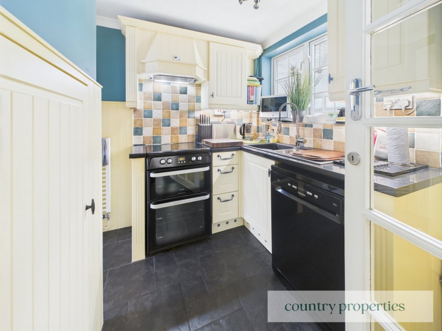 2 bedroom House for Sale Peartree Lane, Welwyn Garden City, Hertfordshire
