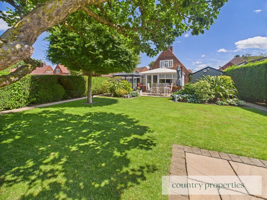 2 bedroom House for Sale Peartree Lane, Welwyn Garden City, Hertfordshire