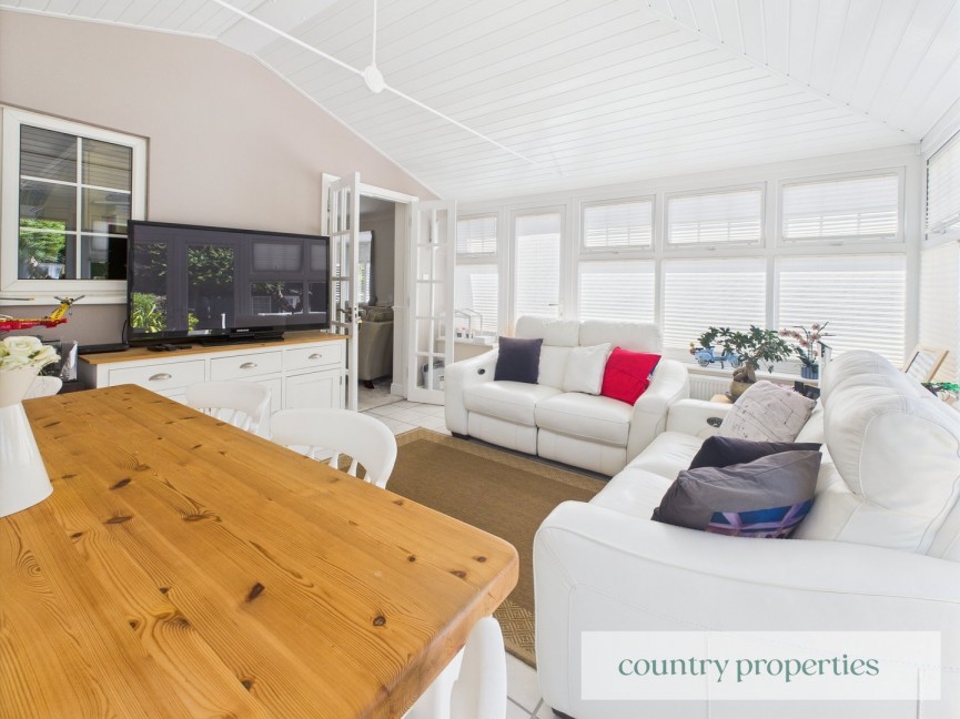 2 bedroom House for Sale Peartree Lane, Welwyn Garden City, Hertfordshire
