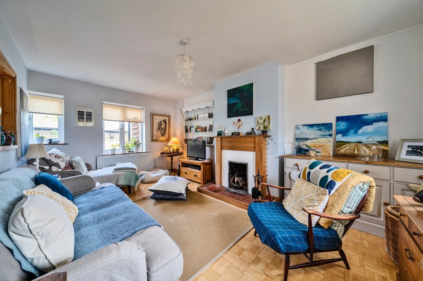 3 bedroom House for Sale Langford Road, Henlow, Bedfordshire