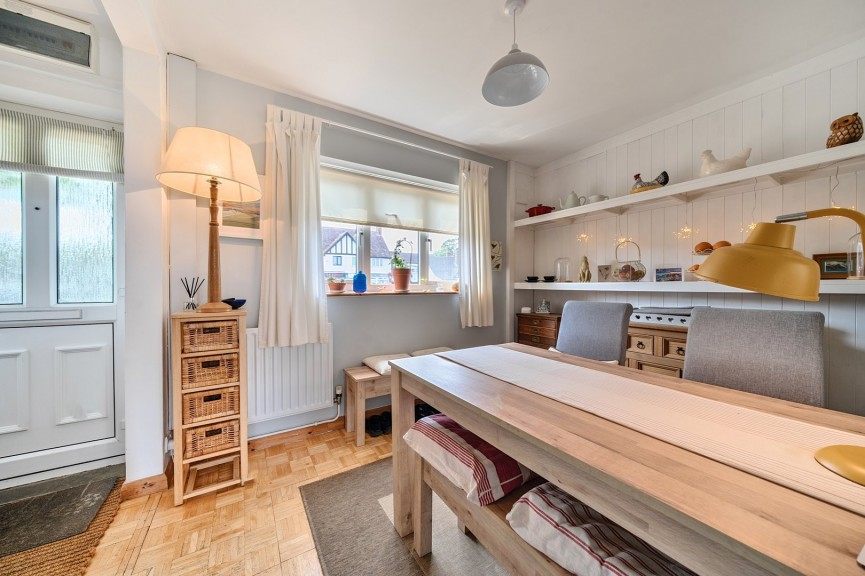 3 bedroom House for Sale Langford Road, Henlow, Bedfordshire
