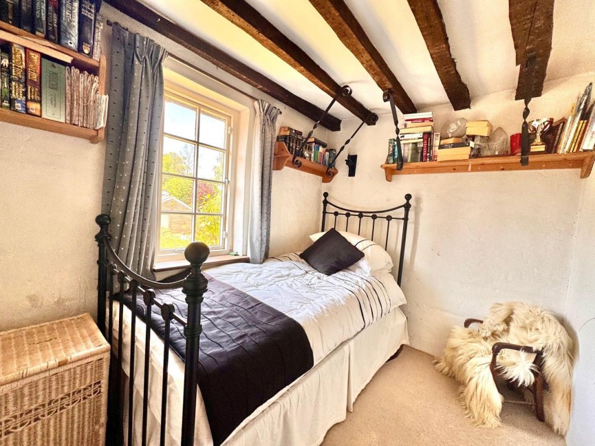 3 bedroom House for Sale High Street, GUILDEN MORDEN, Cambridgeshire