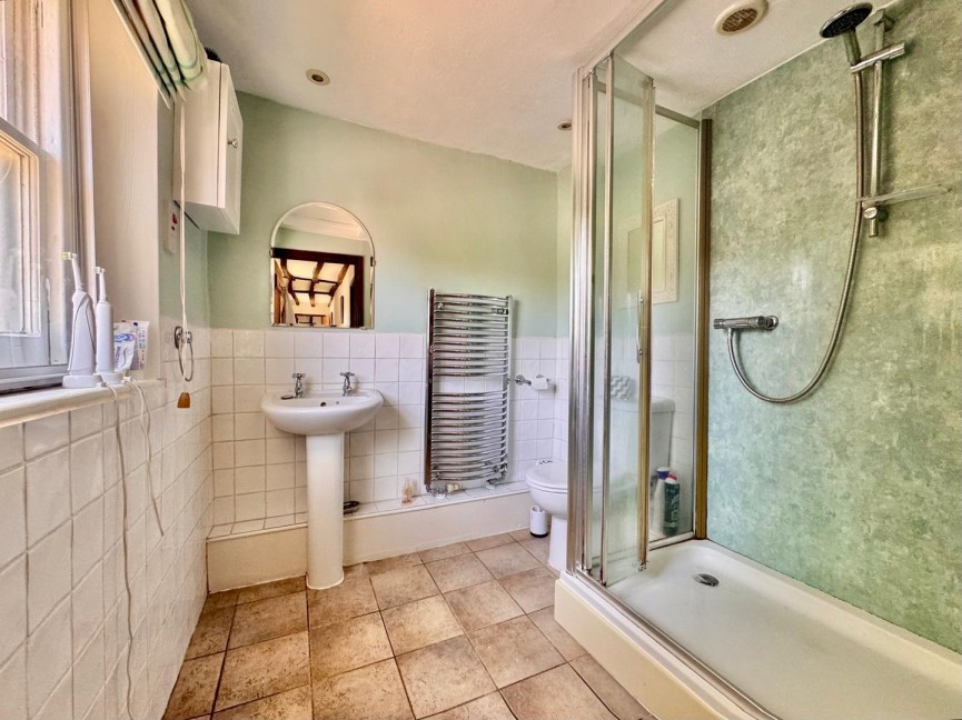 3 bedroom House for Sale High Street, GUILDEN MORDEN, Cambridgeshire