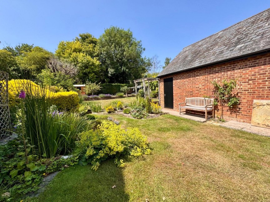 3 bedroom House for Sale High Street, GUILDEN MORDEN, Cambridgeshire