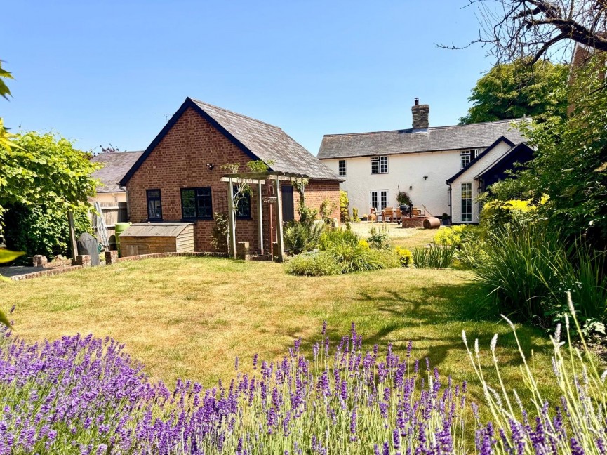 3 bedroom House for Sale High Street, GUILDEN MORDEN, Cambridgeshire