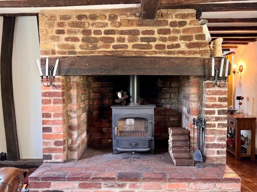 3 bedroom House for Sale High Street, GUILDEN MORDEN, Cambridgeshire