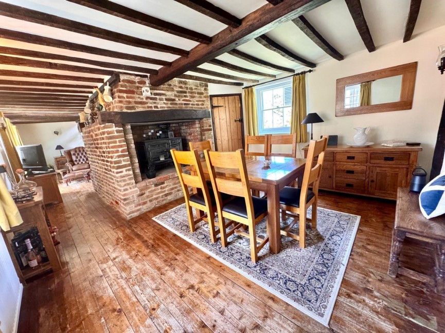 3 bedroom House for Sale High Street, GUILDEN MORDEN, Cambridgeshire