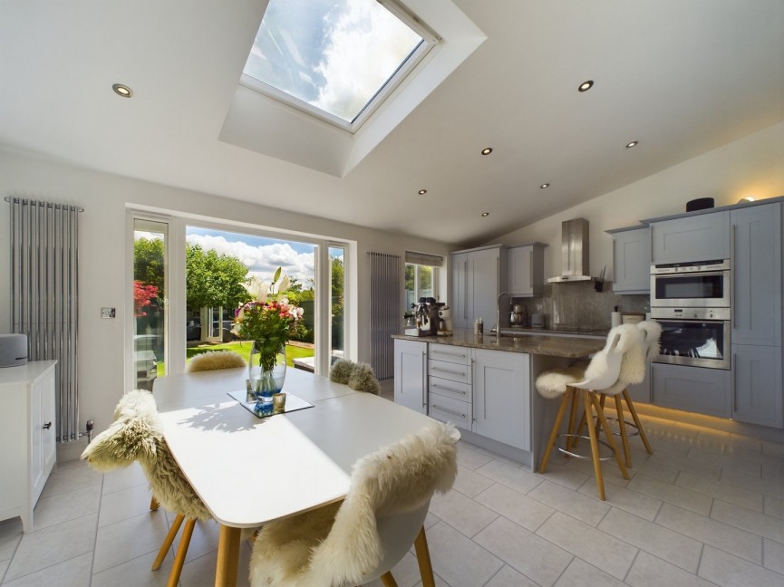 3 bedroom House for Sale Matthew Gate, Hitchin, Hertfordshire