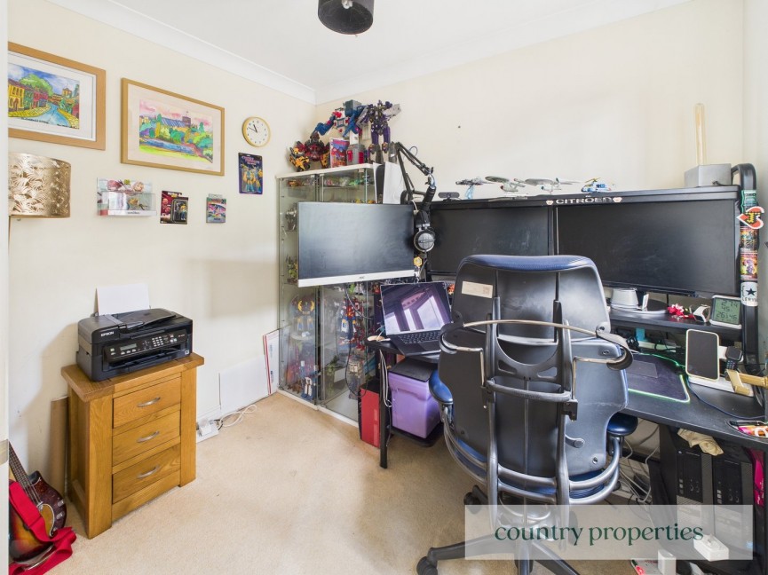 3 bedroom House for Sale Eddington Crescent, Welwyn Garden City, Hertfordshire
