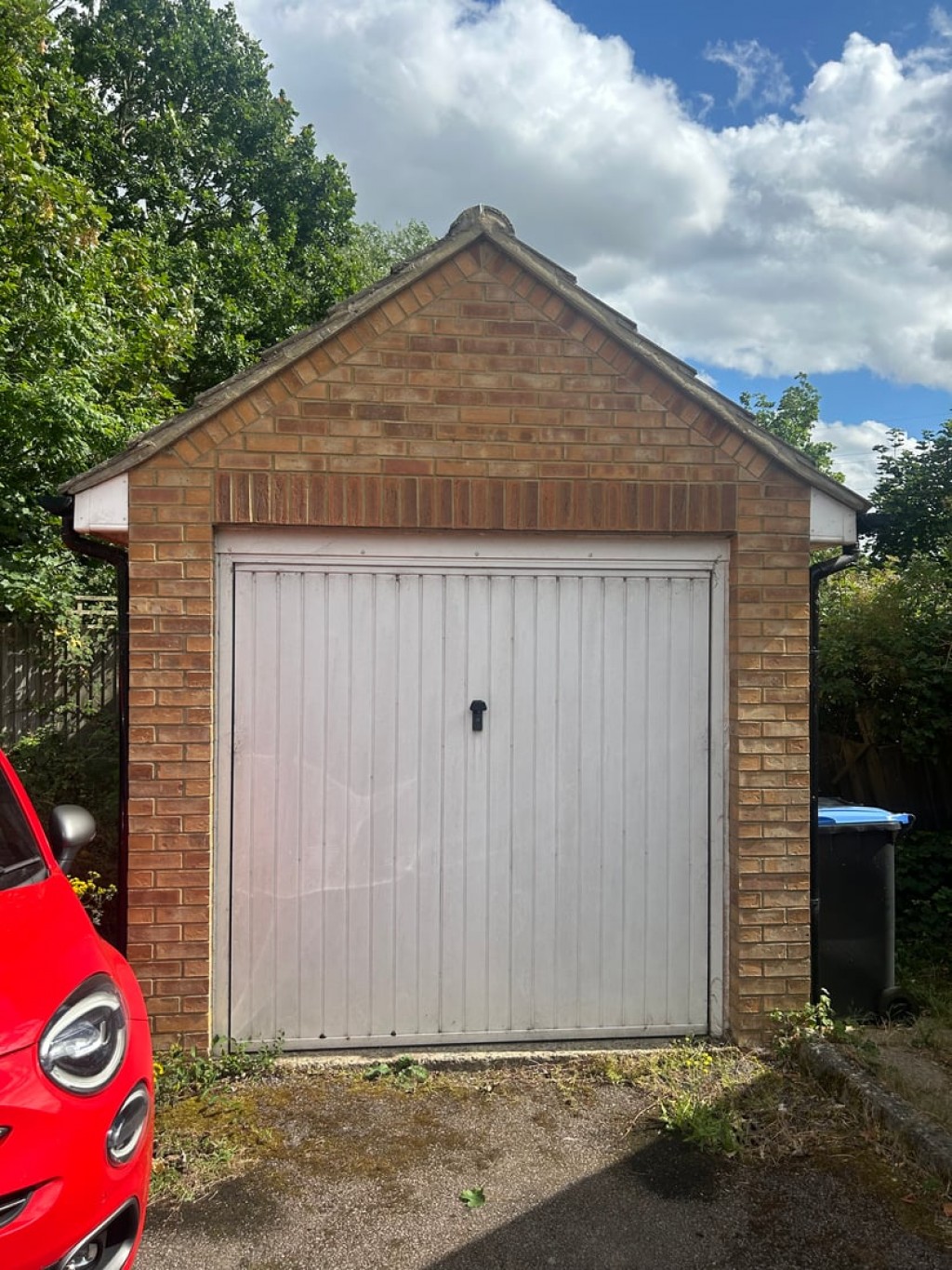 Eddington Crescent, Welwyn Garden City, Hertfordshire