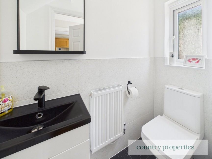 3 bedroom House for Sale Eddington Crescent, Welwyn Garden City, Hertfordshire