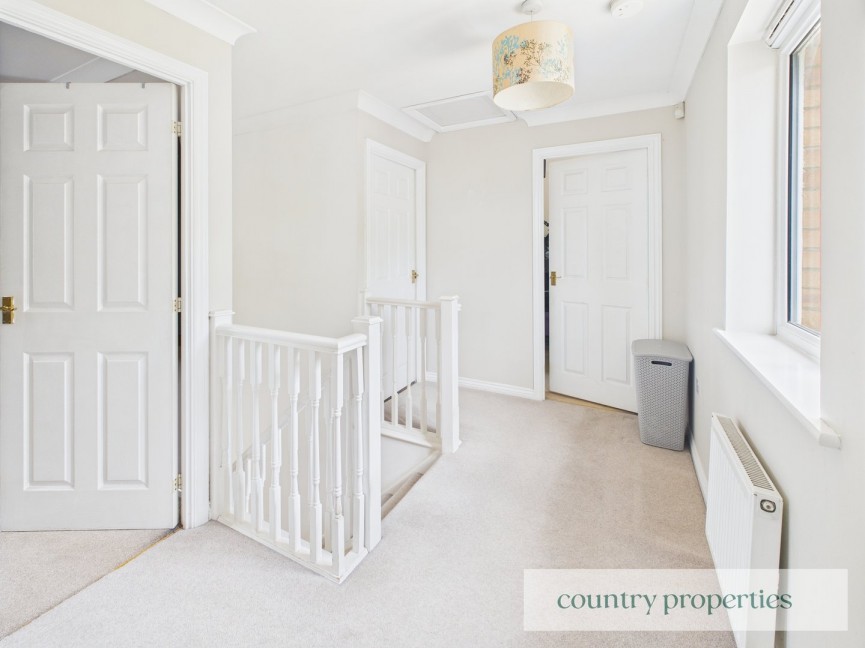 3 bedroom House for Sale Eddington Crescent, Welwyn Garden City, Hertfordshire
