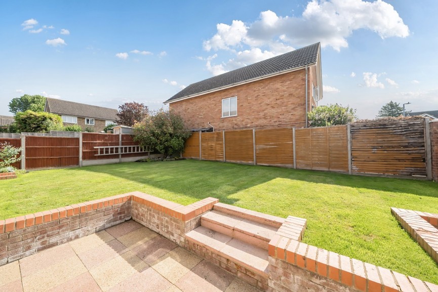 5 bedroom House for Sale Chase Hill Road, Arlesey, Bedfordshire
