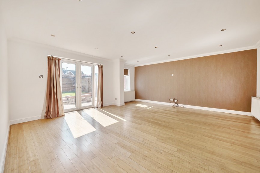5 bedroom House for Sale Chase Hill Road, Arlesey, Bedfordshire