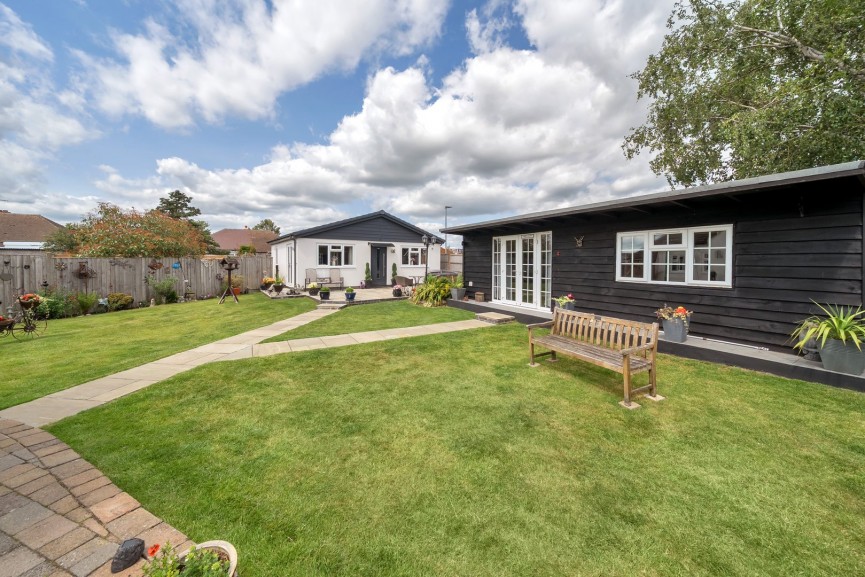 5 bedroom House for Sale Tythe Close, Flitwick, Bedfordshire