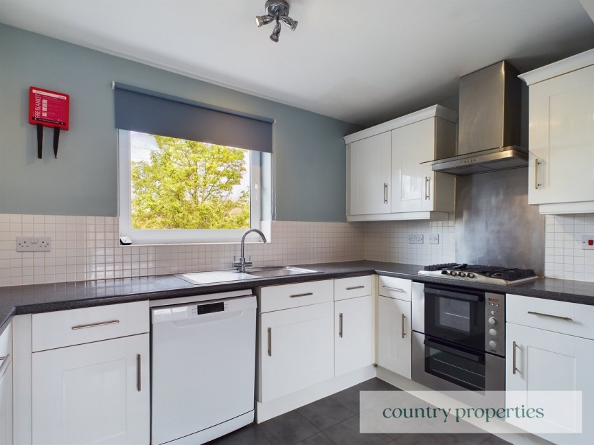 Eddington Crescent, Welwyn Garden City, Hertfordshire