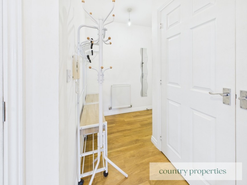 1 bedroom Flat for Sale Eddington Crescent, Welwyn Garden City, Hertfordshire