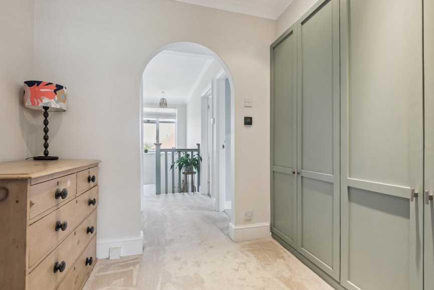 4 bedroom House for Sale West Hill, Hitchin, Hertfordshire