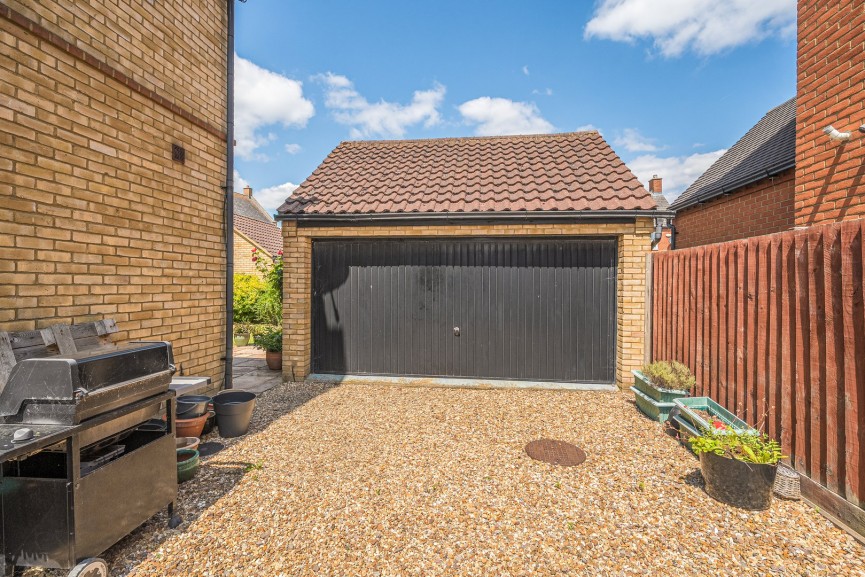 4 bedroom House for Sale Lower Stondon, Henlow, Bedfordshire