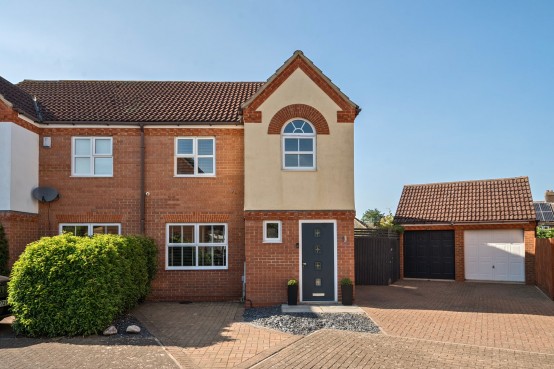 Mallard Close, Shefford, Bedfordshire