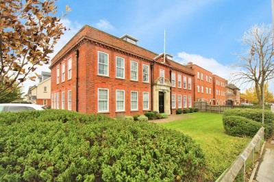 St Albans Road East, Hatfield, Hertfordshire